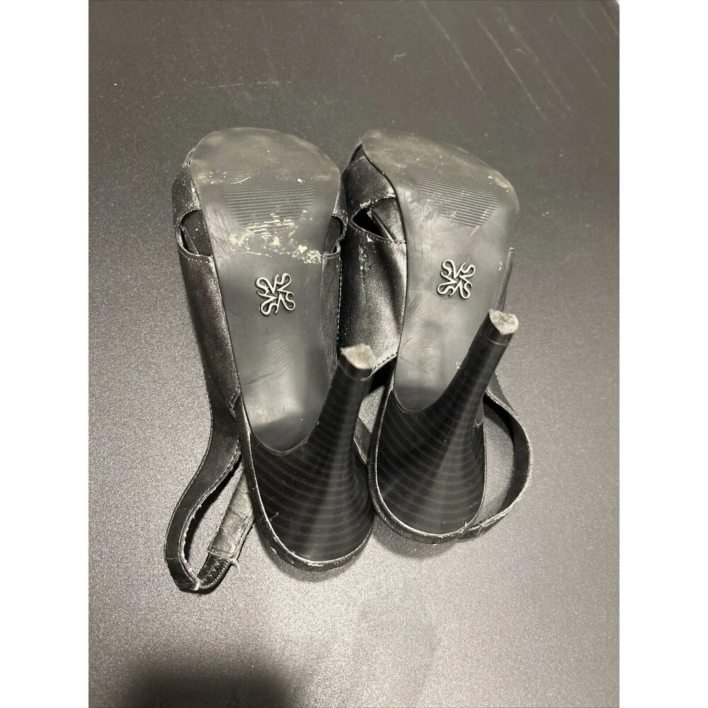 Simply Vera Wang Womens Cicely Size 7 Gray Slip On Peep Toe Slingback Heels Flaw